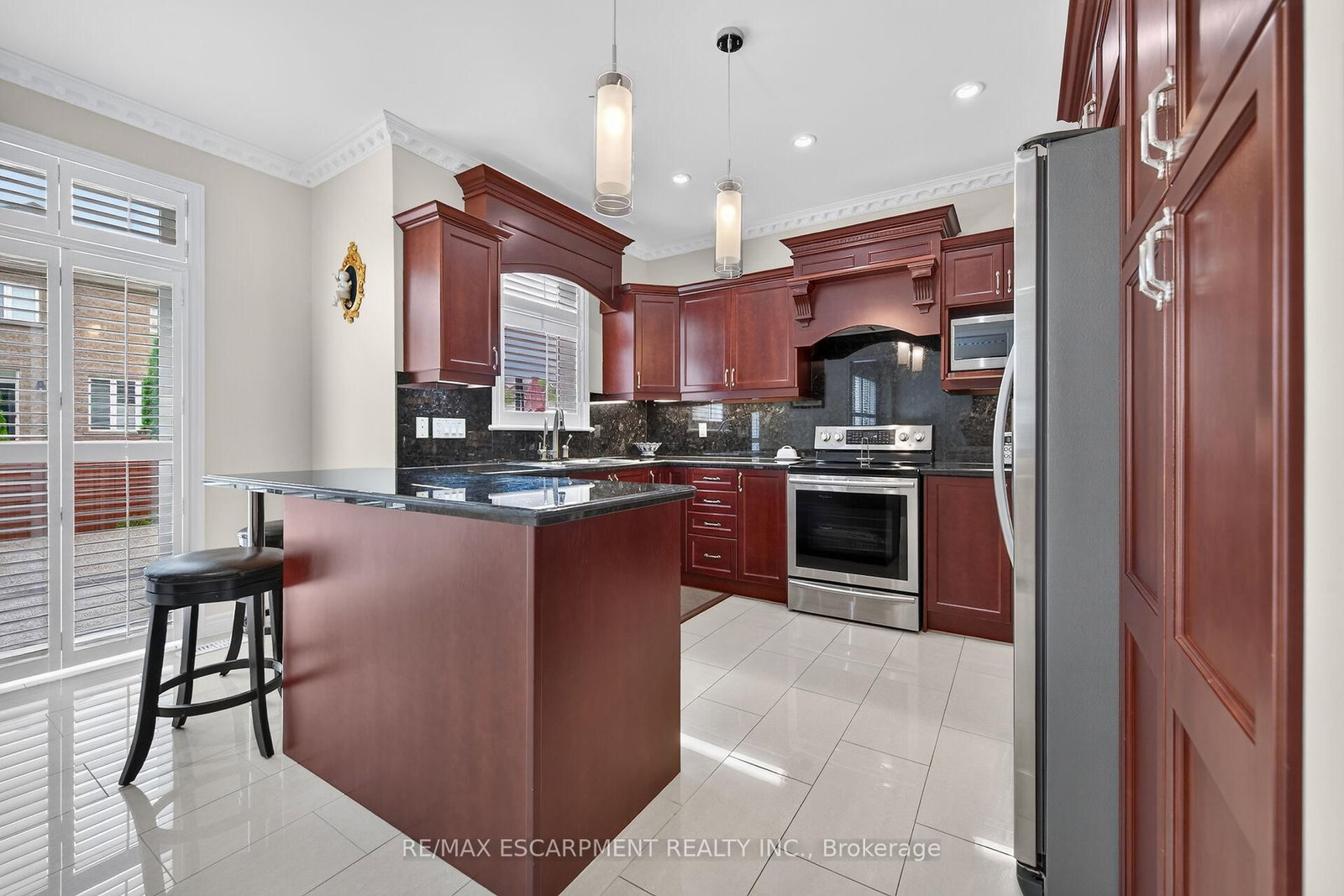 81 Morning Mist Drive • Hamilton, ON photo 11