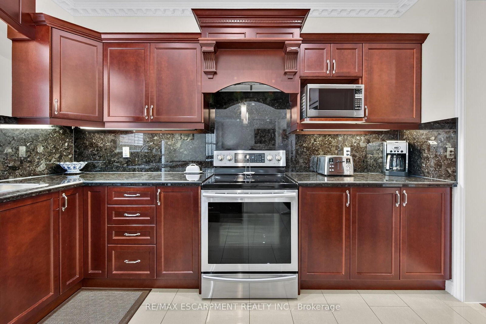 81 Morning Mist Drive • Hamilton, ON photo 14