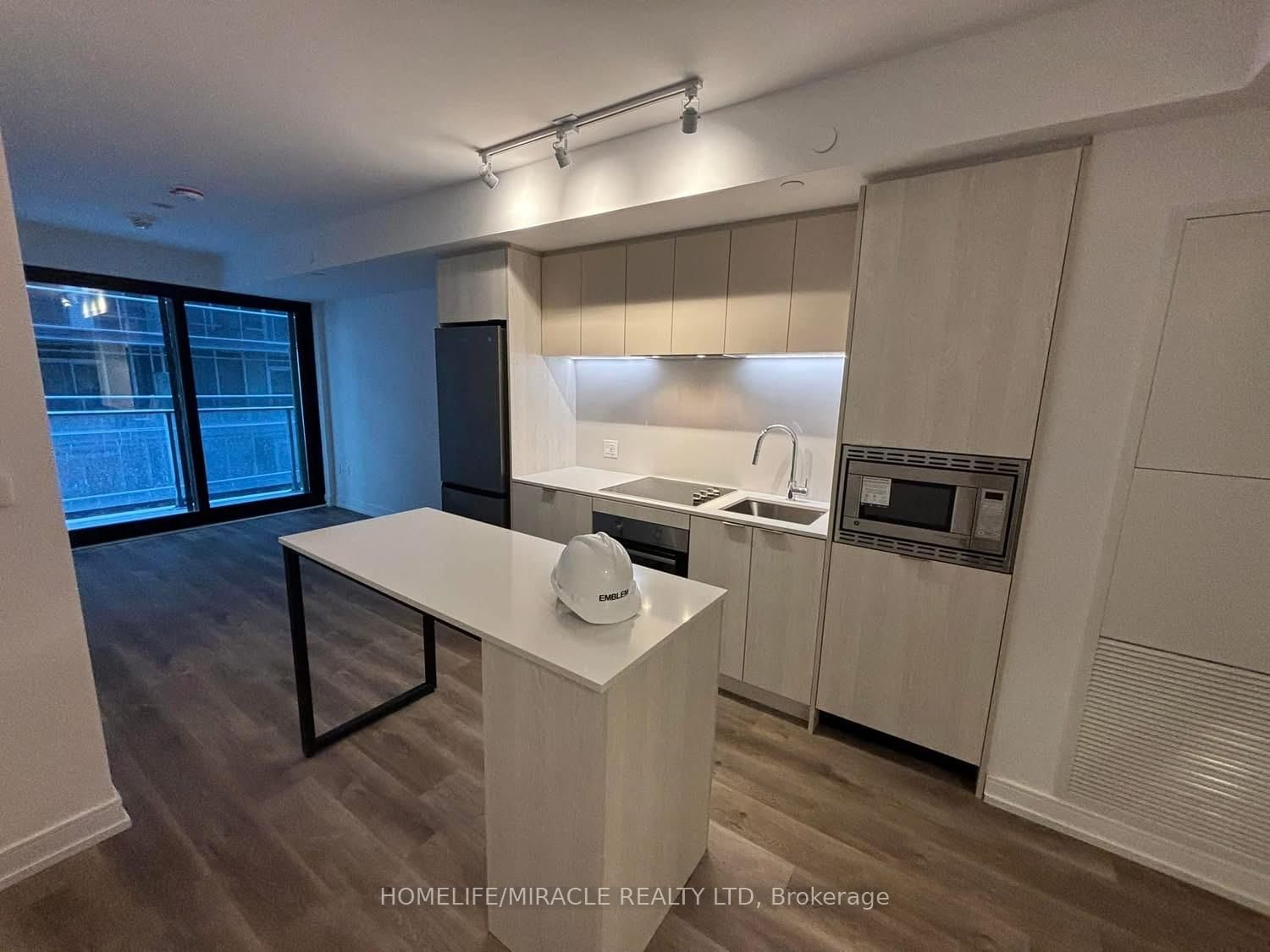 618 - 1 Jarvis Street, Hamilton 3