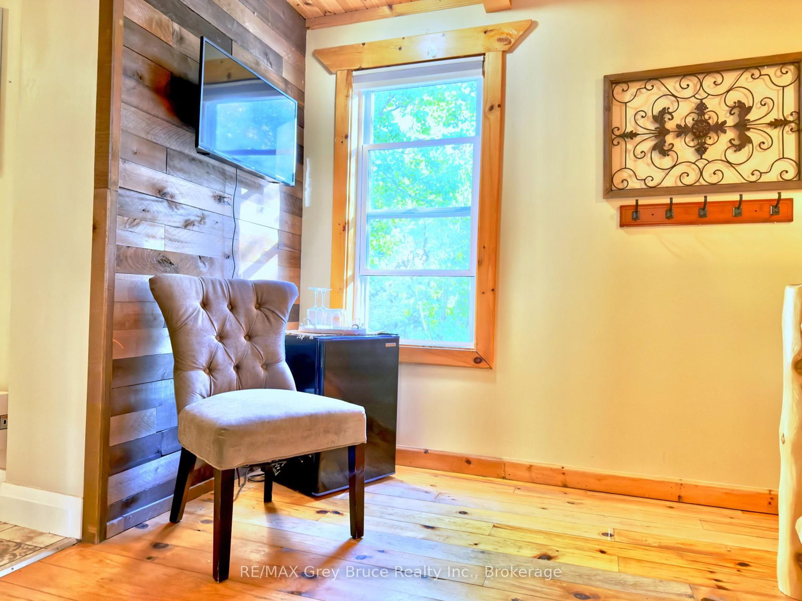 67 Big Tub Road • Northern Bruce Peninsula, ON photo 21