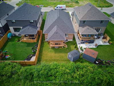 131 Craddock Boulevard • Haldimand, ON photo 4