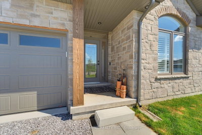 131 Craddock Boulevard • Haldimand, ON photo 8