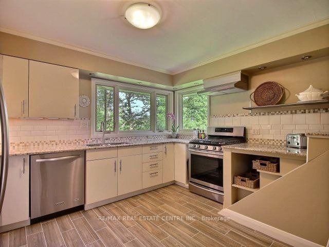 44 Brodick Street • Hamilton, ON photo 15
