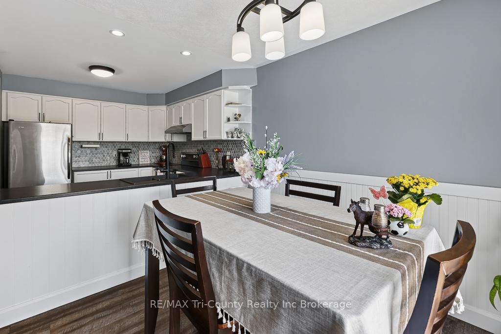25 Herford Street • Tillsonburg, ON photo 11