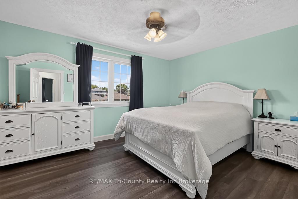 25 Herford Street • Tillsonburg, ON photo 14