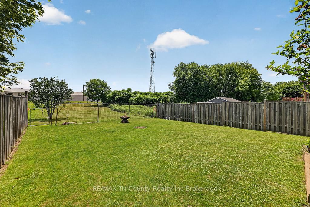 25 Herford Street • Tillsonburg, ON photo 29