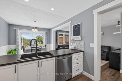 25 Herford Street • Tillsonburg, ON photo 7