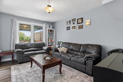 25 Herford Street • Tillsonburg, ON photo 8