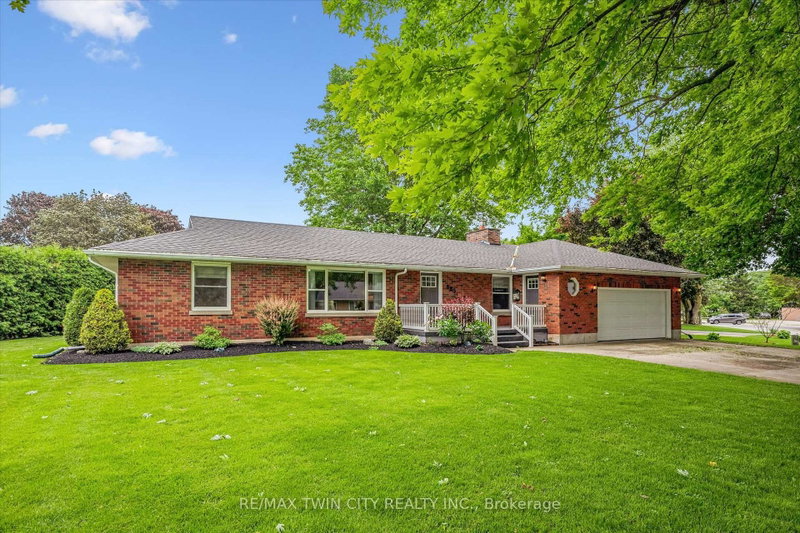 home for sale on 885 Winston Boulevard