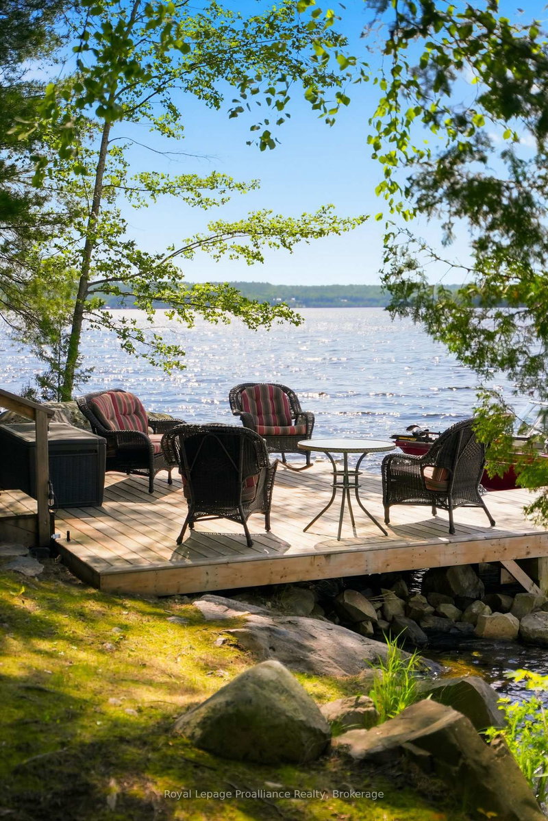 764 Mazinaw Lake (Water Access Only)