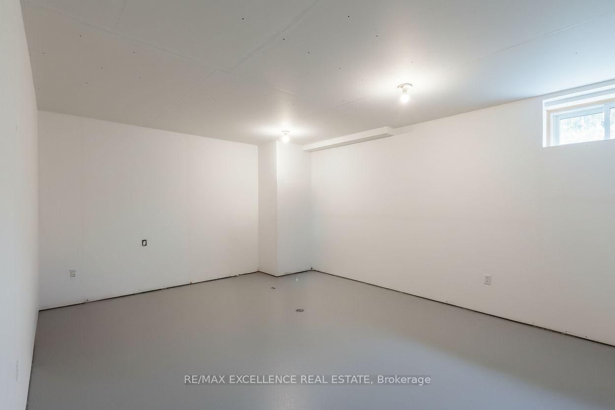 27 WADSWORTH Drive • Ingersoll, ON photo 35