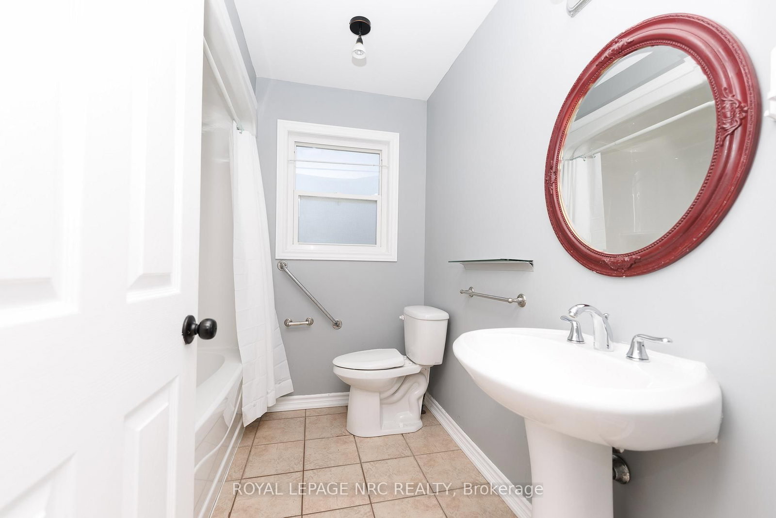 3090 Dorchester Road • Niagara Falls, ON photo 23