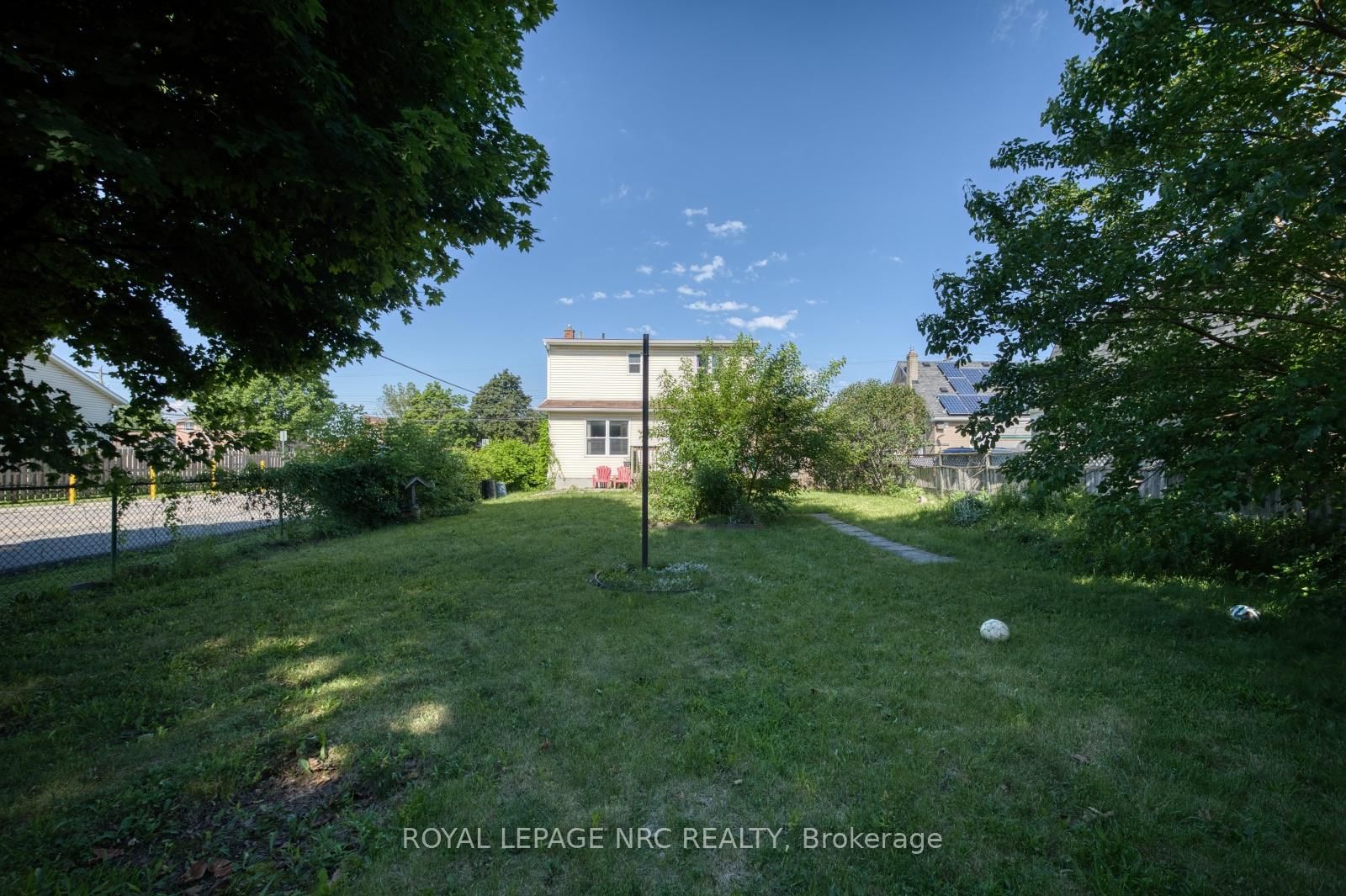 3090 Dorchester Road • Niagara Falls, ON photo 4