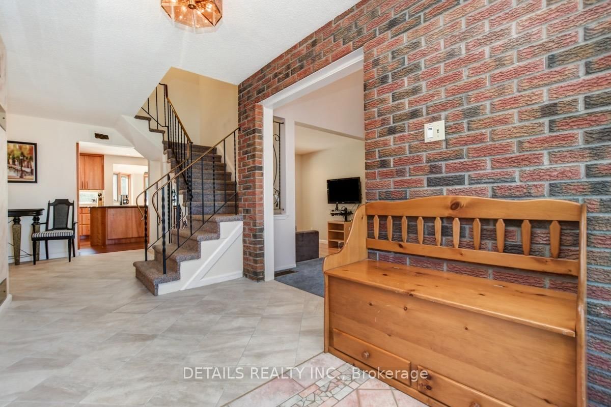 4388 Whittaker Crescent • Gloucester, ON photo 10