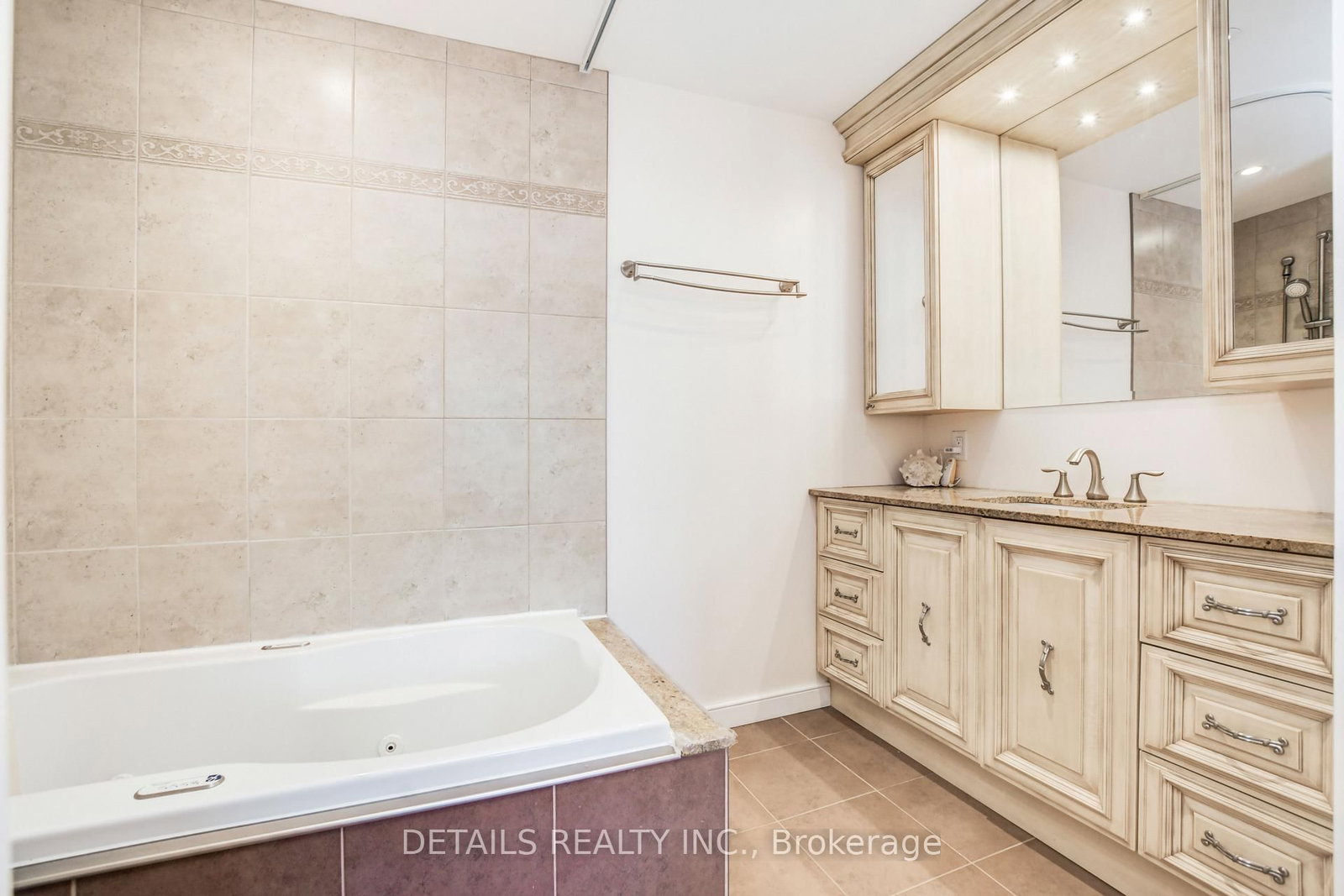 4388 Whittaker Crescent • Gloucester, ON photo 28