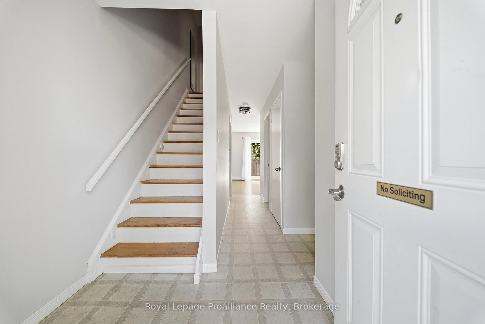 19 Prince of Wales Drive • #B • Belleville, ON photo 16
