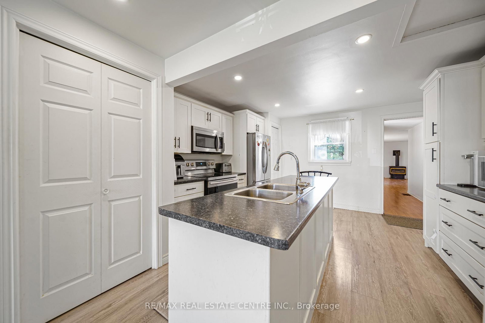 24 Park Street • Aylmer, ON photo 12
