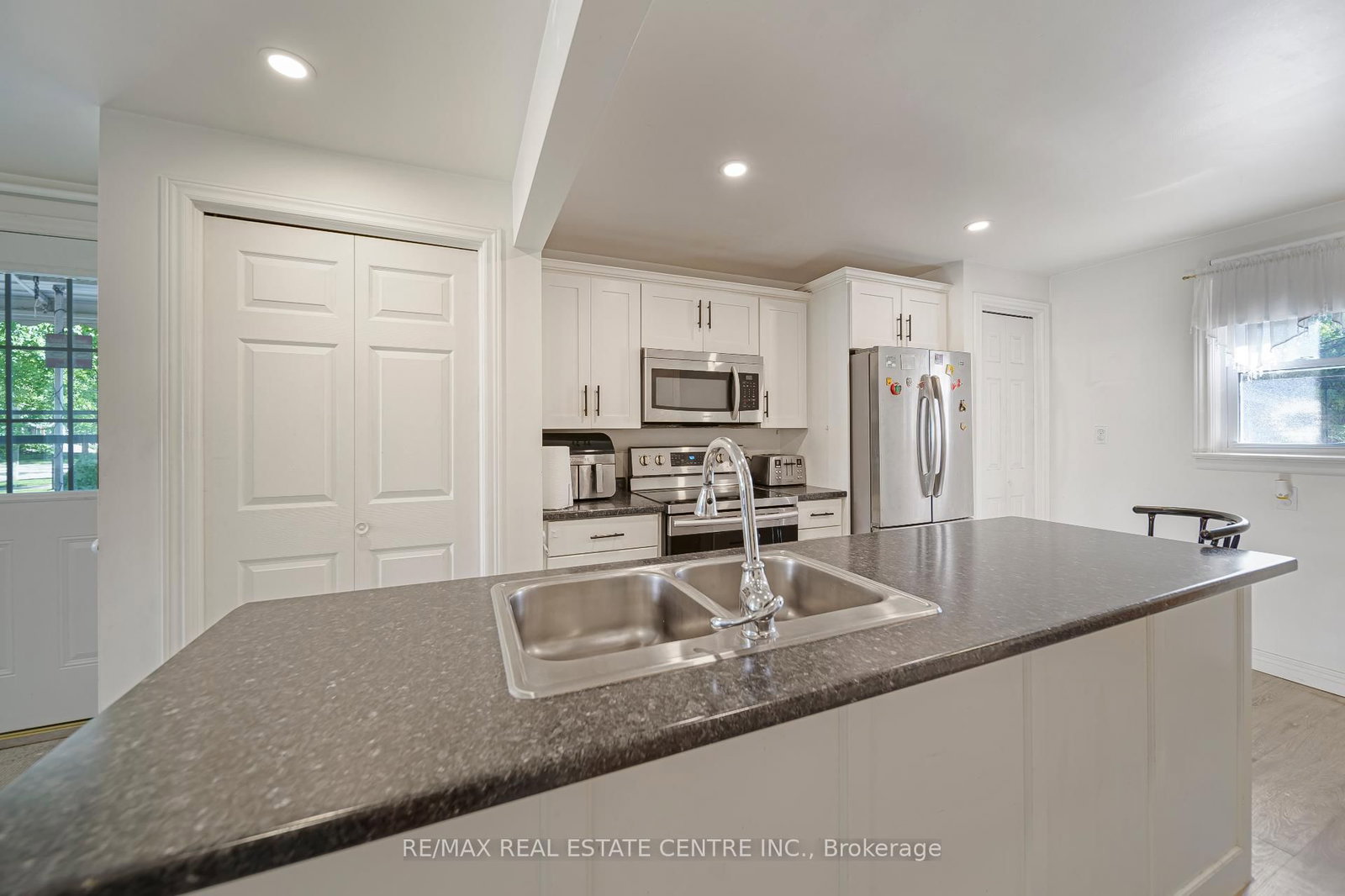 24 Park Street • Aylmer, ON photo 32