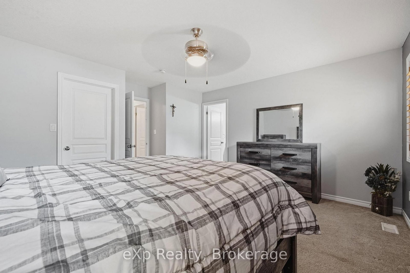 180 Ruby's Crescent • Wellington North, ON photo 16