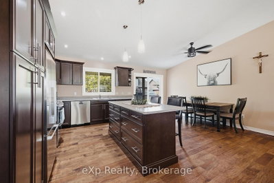 180 Ruby's Crescent • Wellington North, ON photo 8