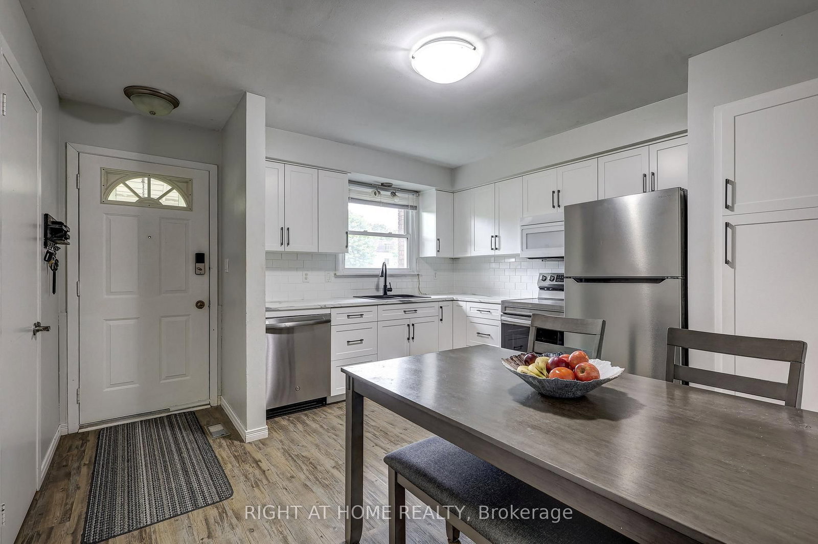 81 Parkside Drive • #5 • St. Thomas, ON photo 6