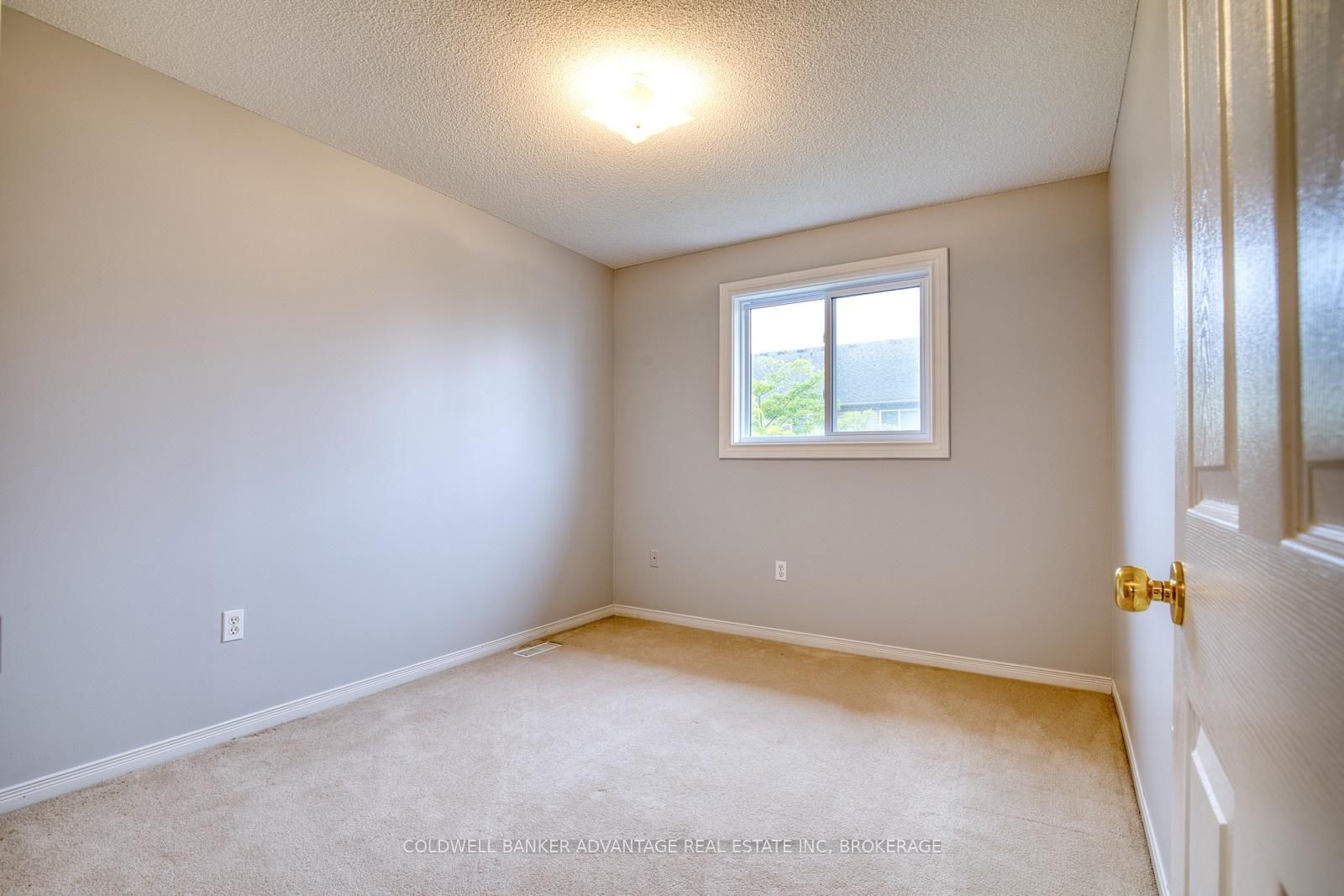 800 Paramount Drive • #2 • Hamilton, ON photo 22