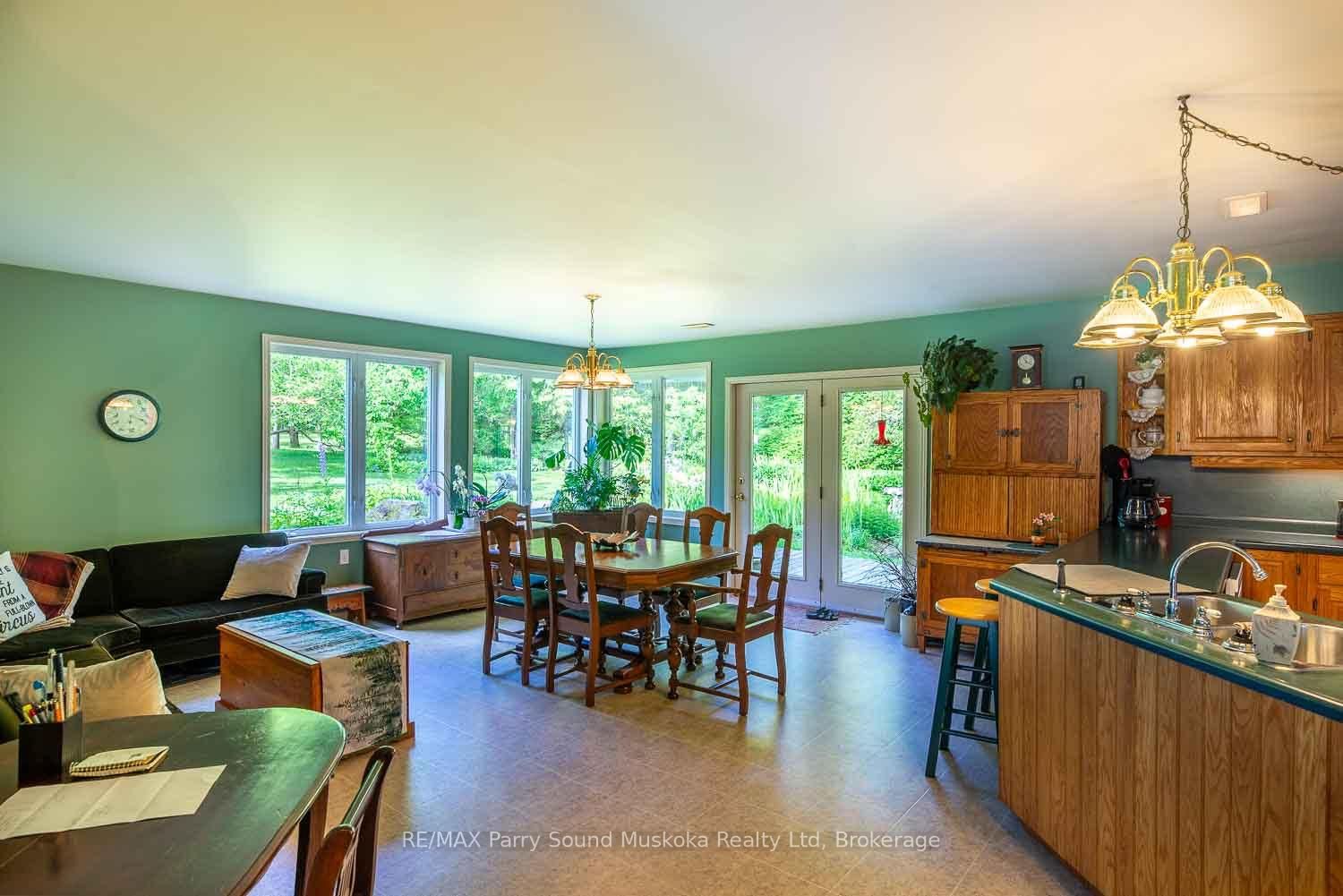 1284 South Horn Lake Road • Ryerson, ON photo 10