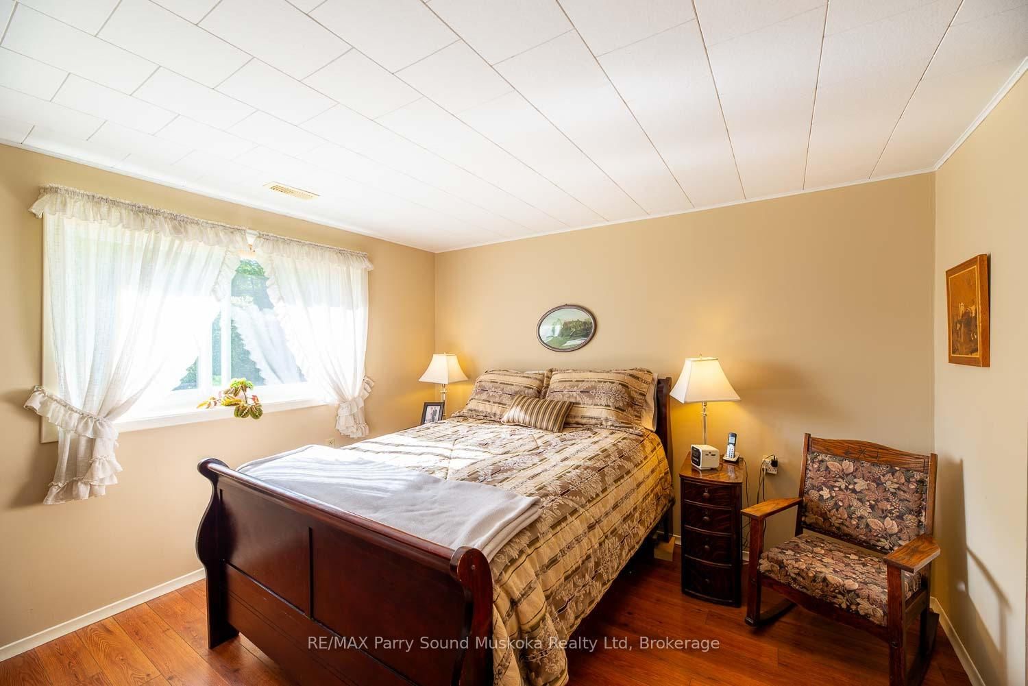 1284 South Horn Lake Road • Ryerson, ON photo 12