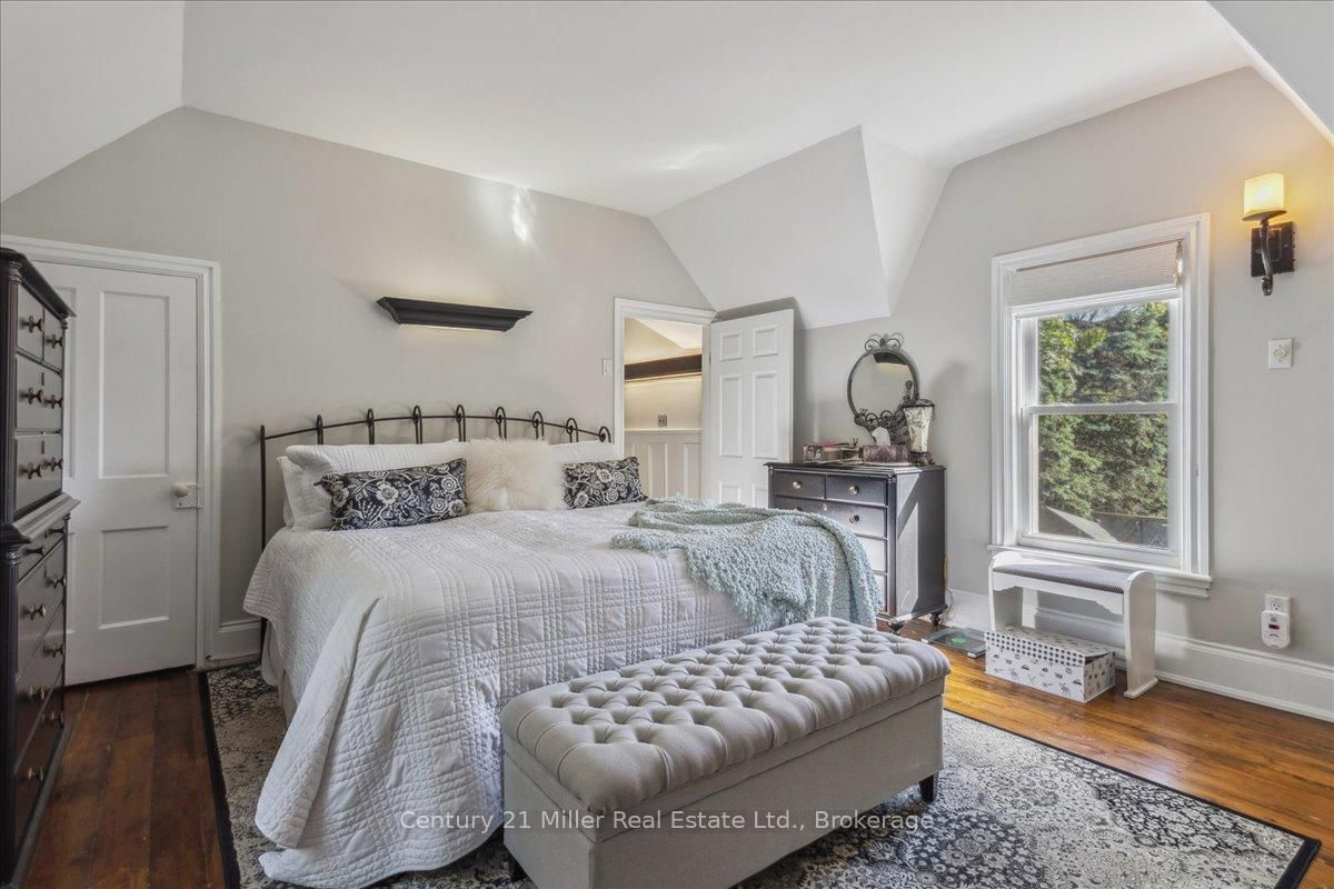 585 Dundas Street E • Hamilton, ON photo 24
