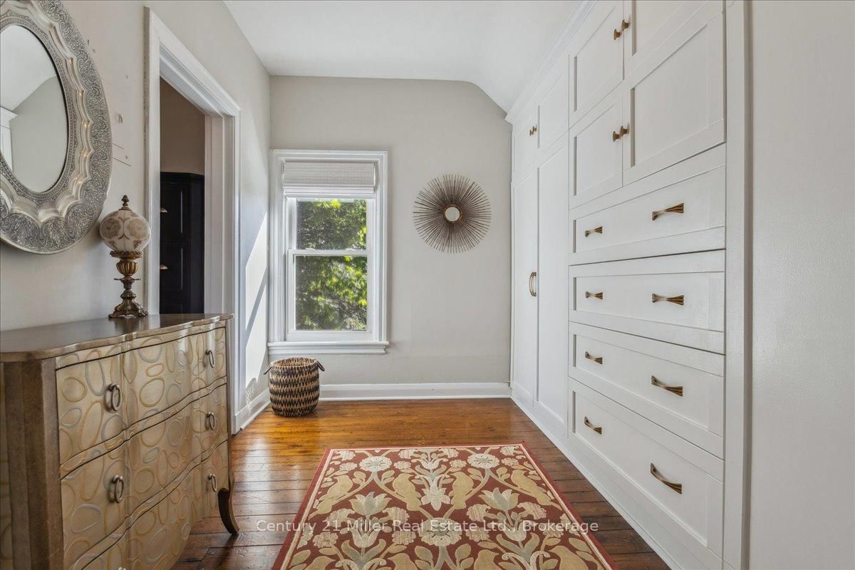 585 Dundas Street E • Hamilton, ON photo 26