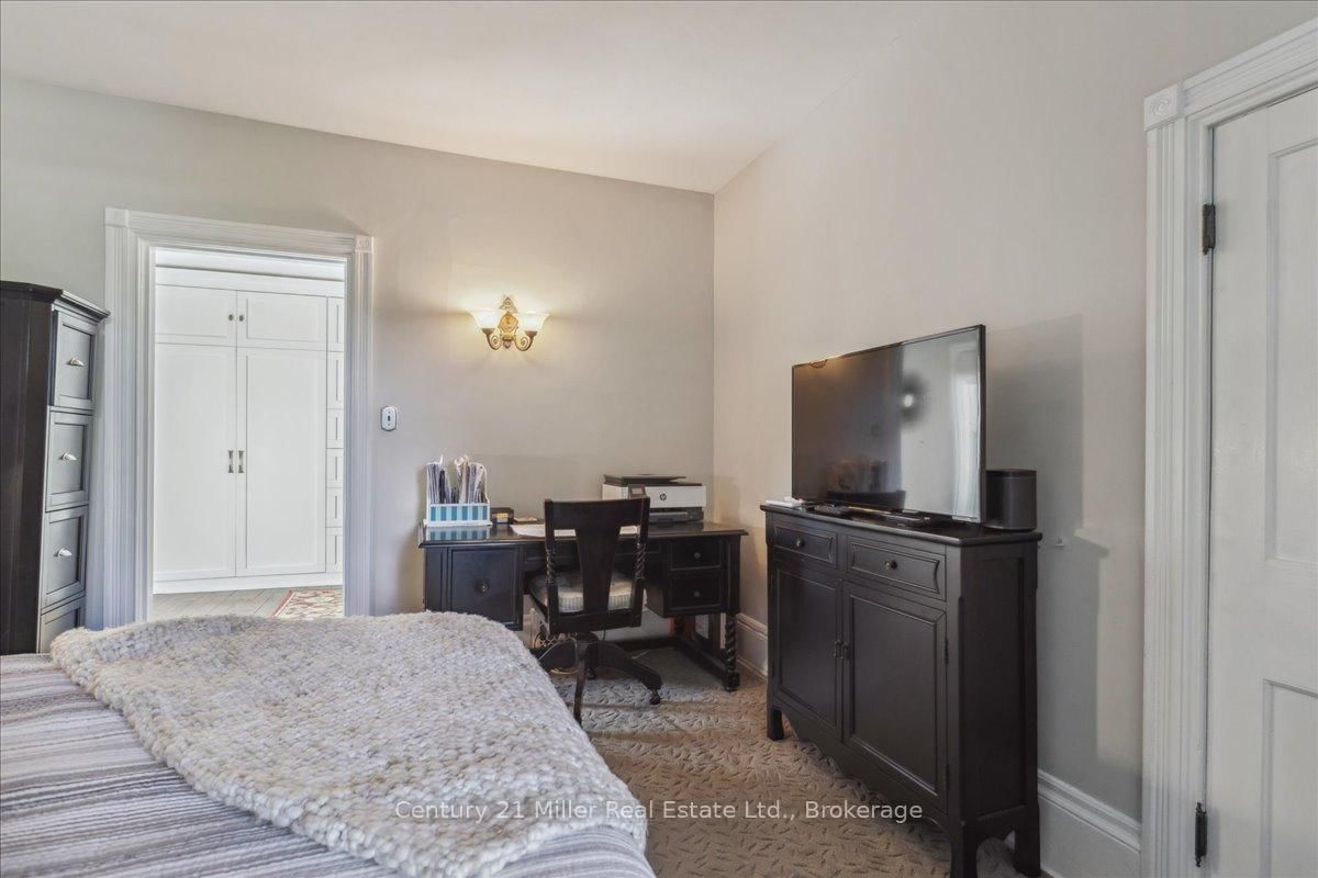 585 Dundas Street E • Hamilton, ON photo 28