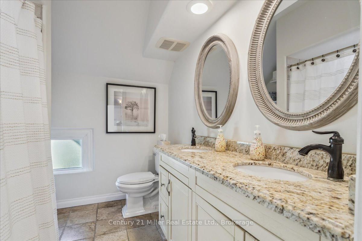585 Dundas Street E • Hamilton, ON photo 29