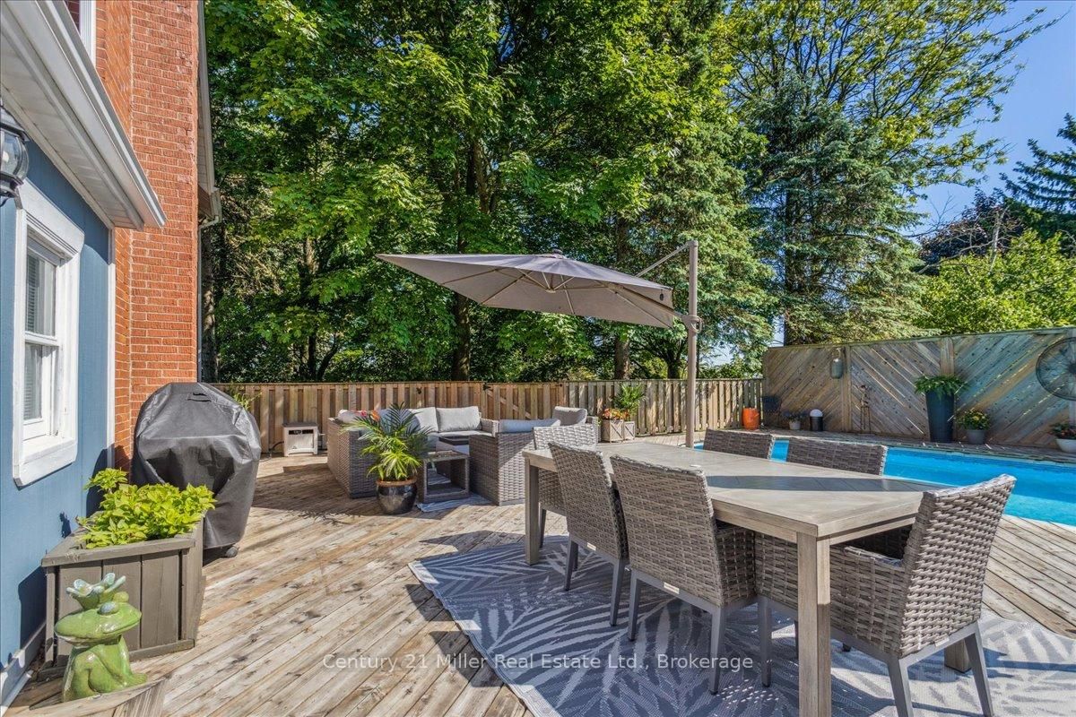 585 Dundas Street E • Hamilton, ON photo 35