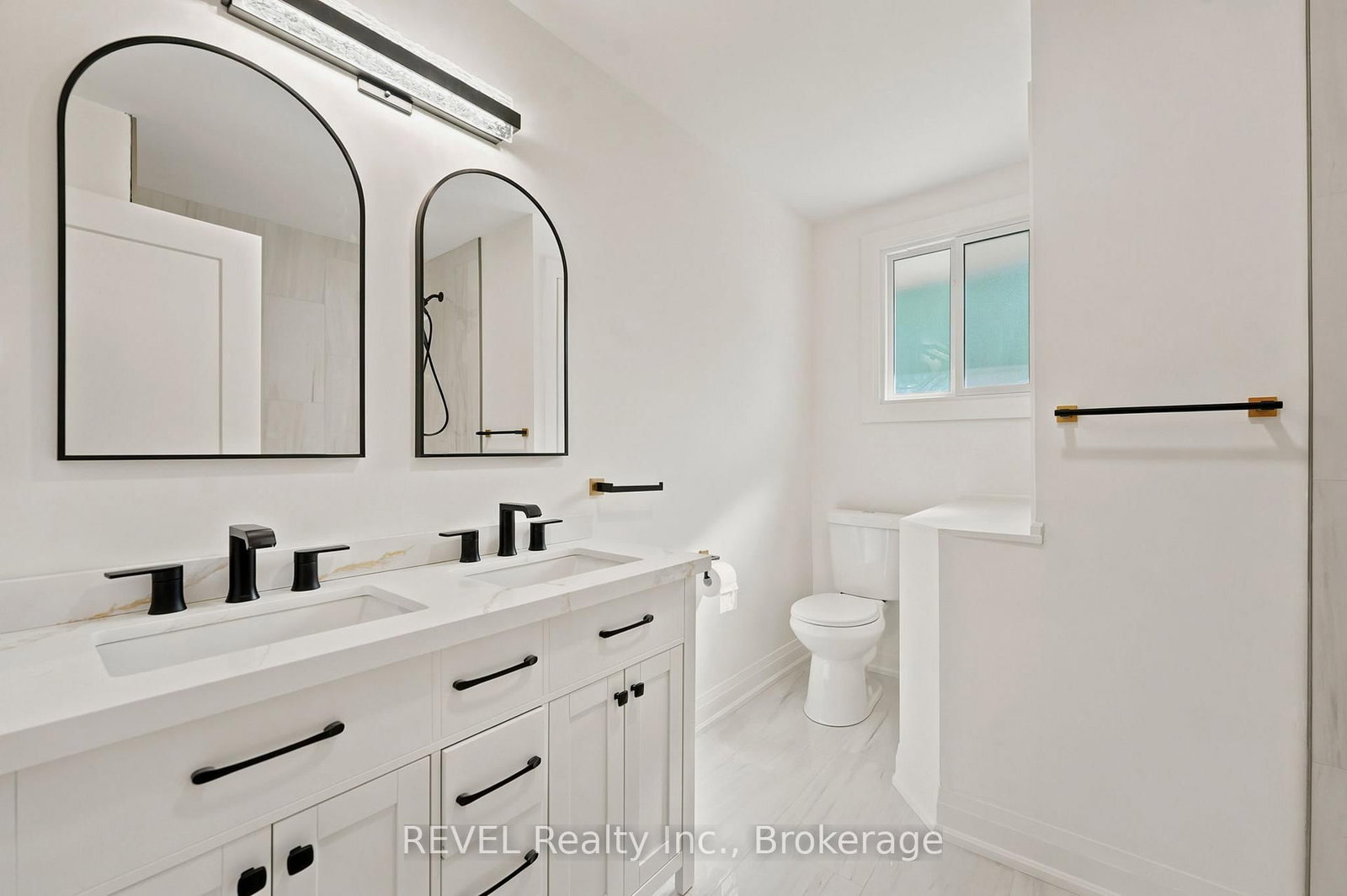 72 Prince Charles Drive • St. Catharines, ON photo 12