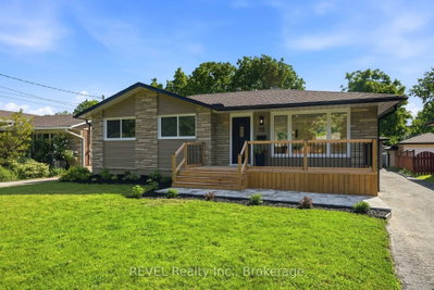72 Prince Charles Drive • St. Catharines, ON photo 2