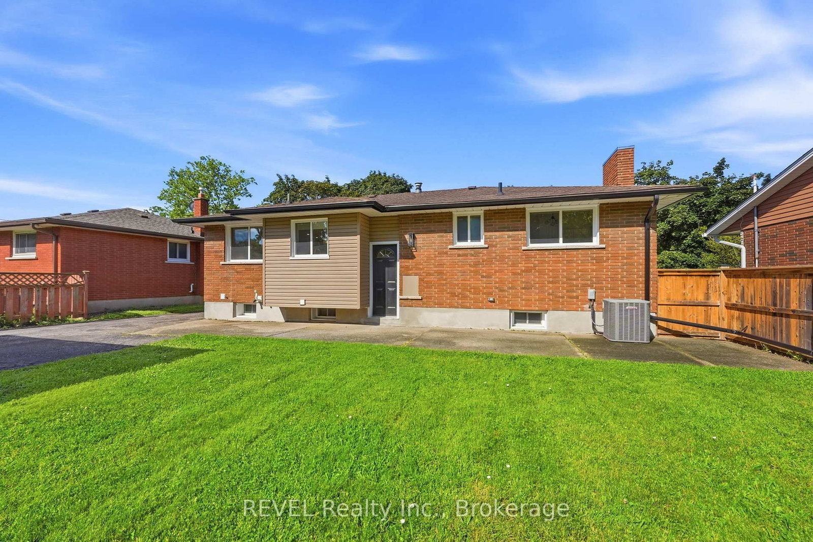 72 Prince Charles Drive • St. Catharines, ON photo 26