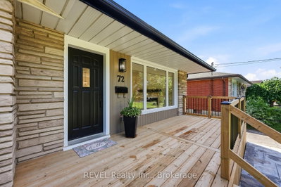 72 Prince Charles Drive • St. Catharines, ON photo 4