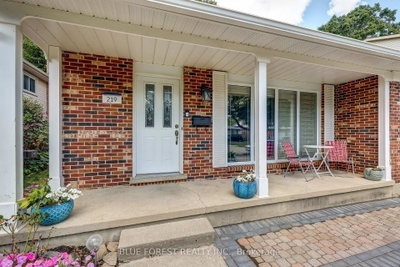 219 Worthington Avenue • London South, ON photo 4