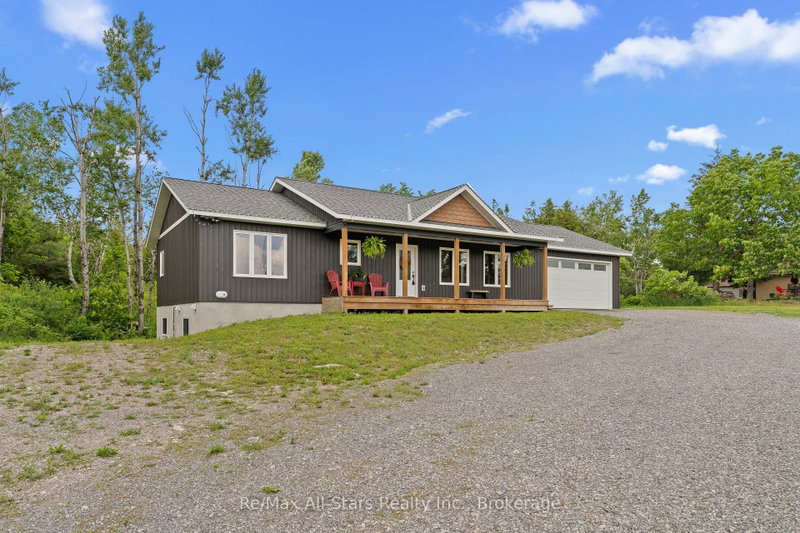 86 Ellwood Crescent