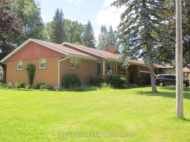 22 Brown Street S