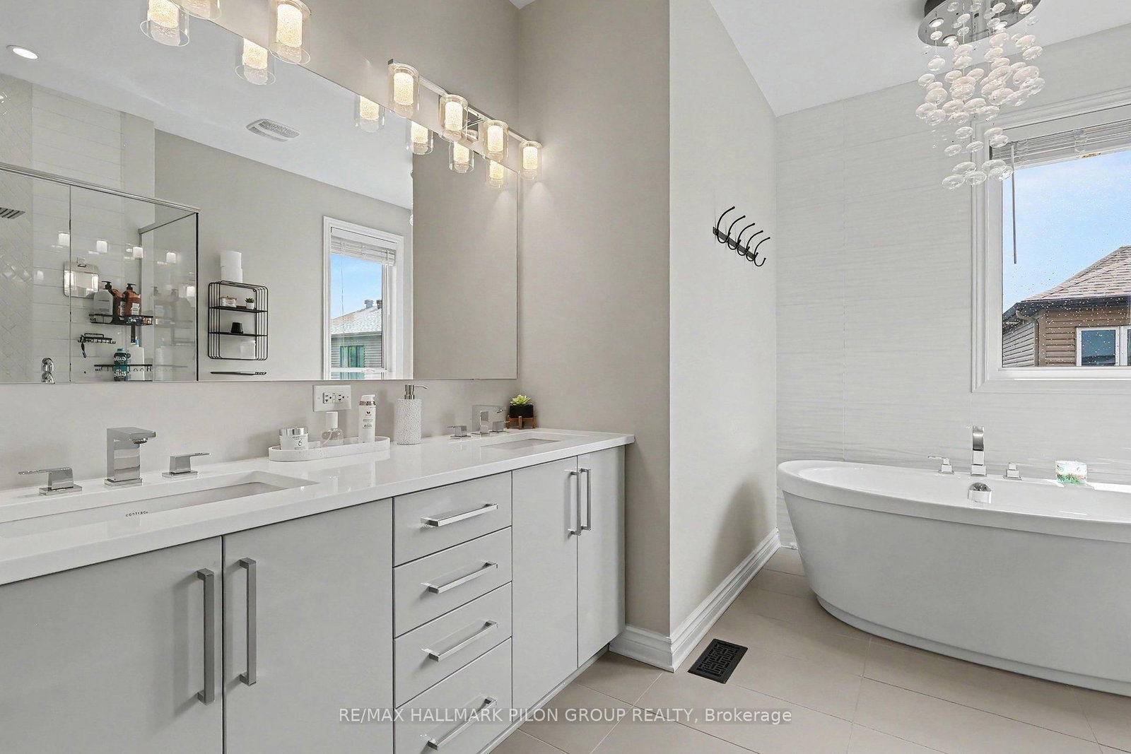 368 Hepatica Way • Ottawa, ON photo 17
