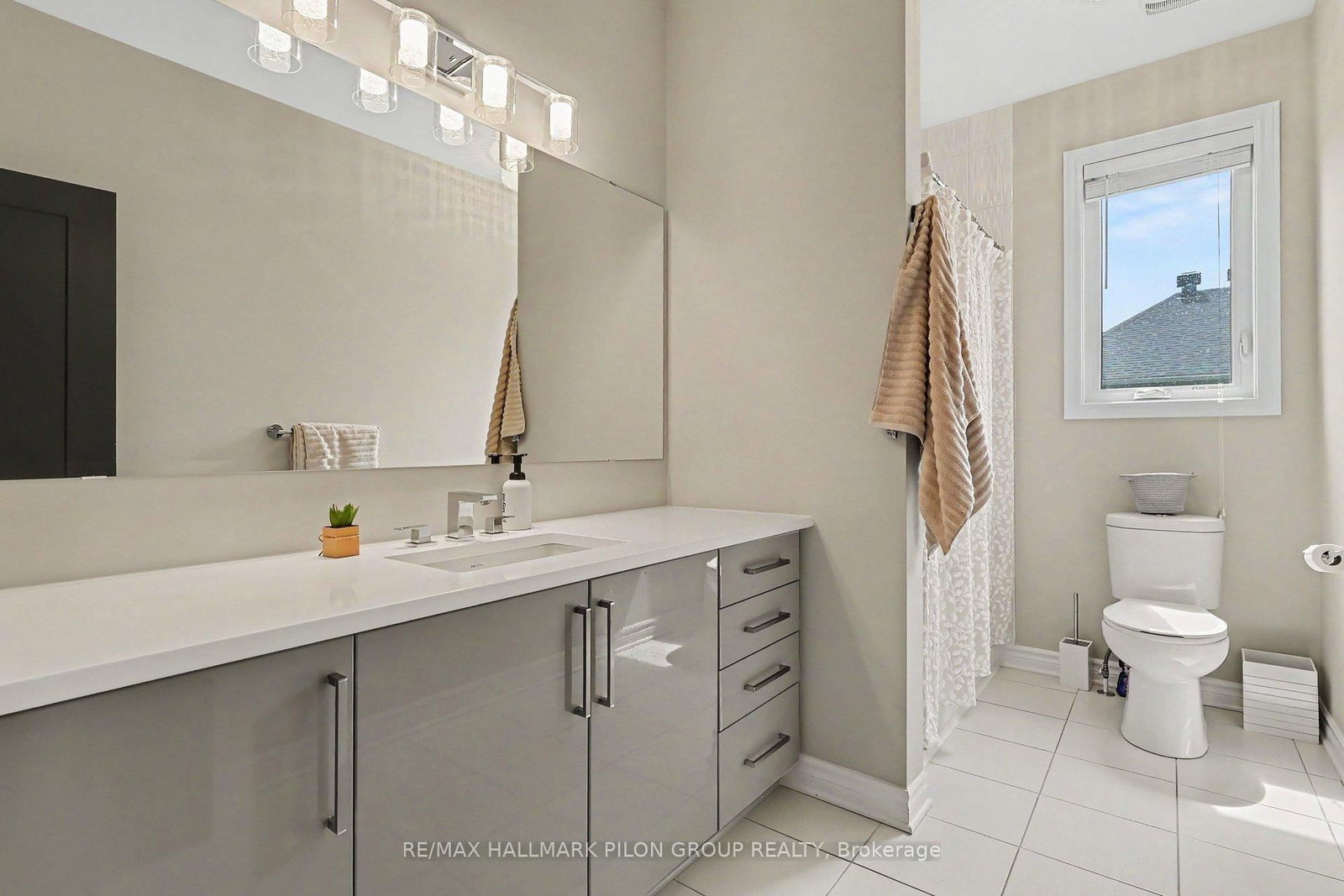 368 Hepatica Way • Ottawa, ON photo 19