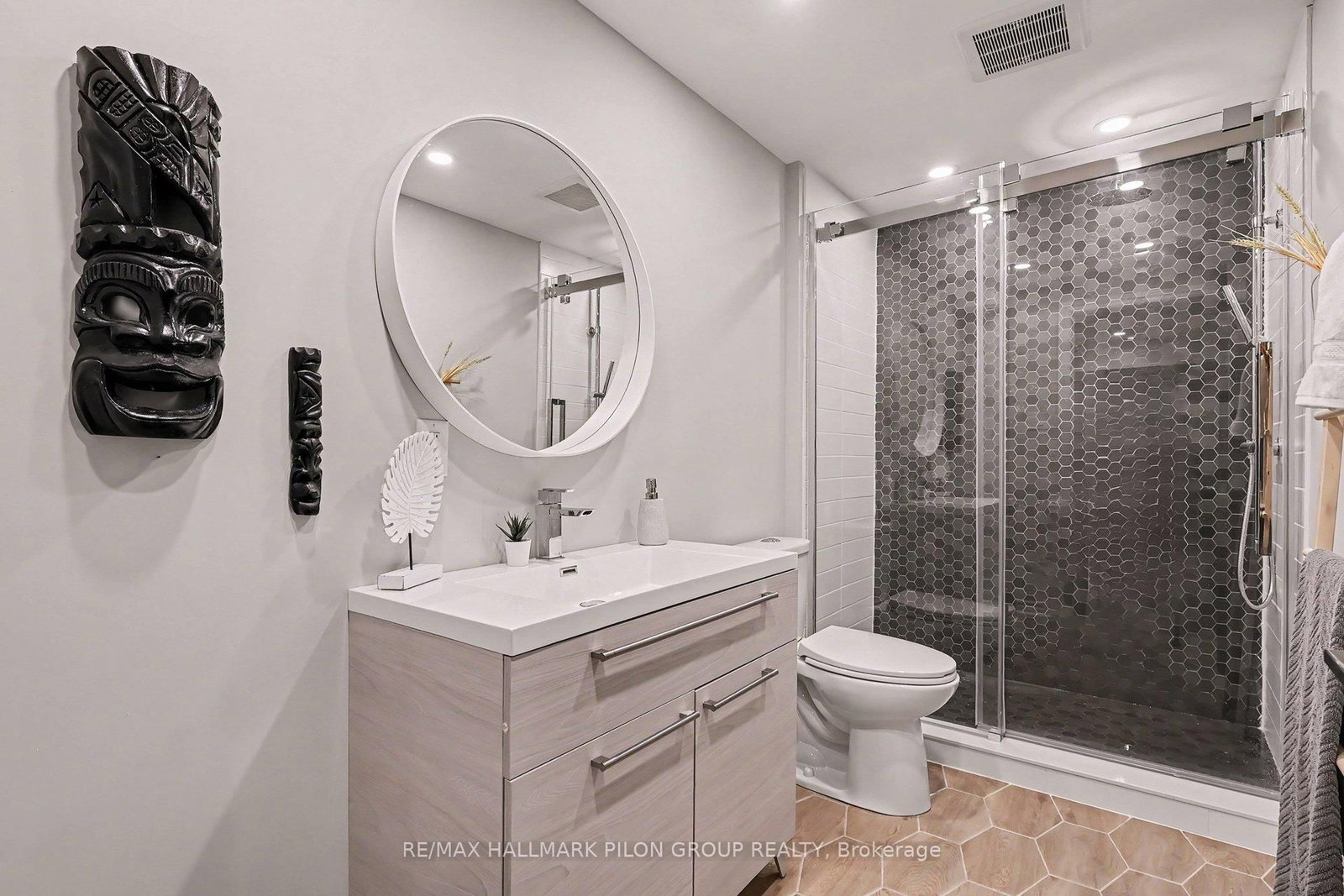 368 Hepatica Way • Ottawa, ON photo 25