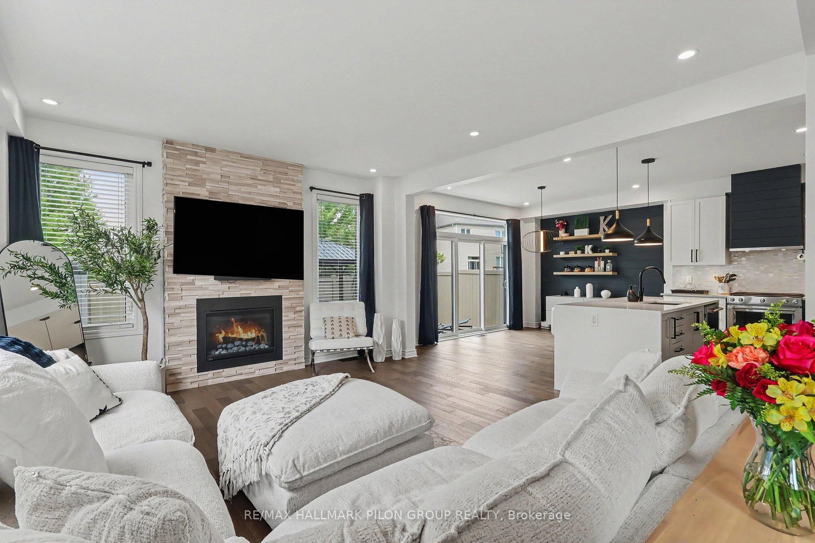368 Hepatica Way • Ottawa, ON photo 7