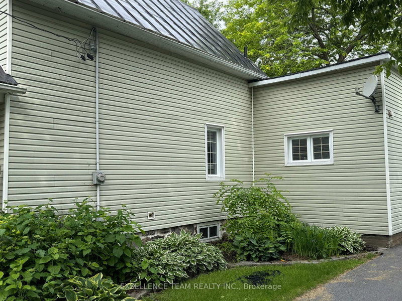 23 Mechanic Street E