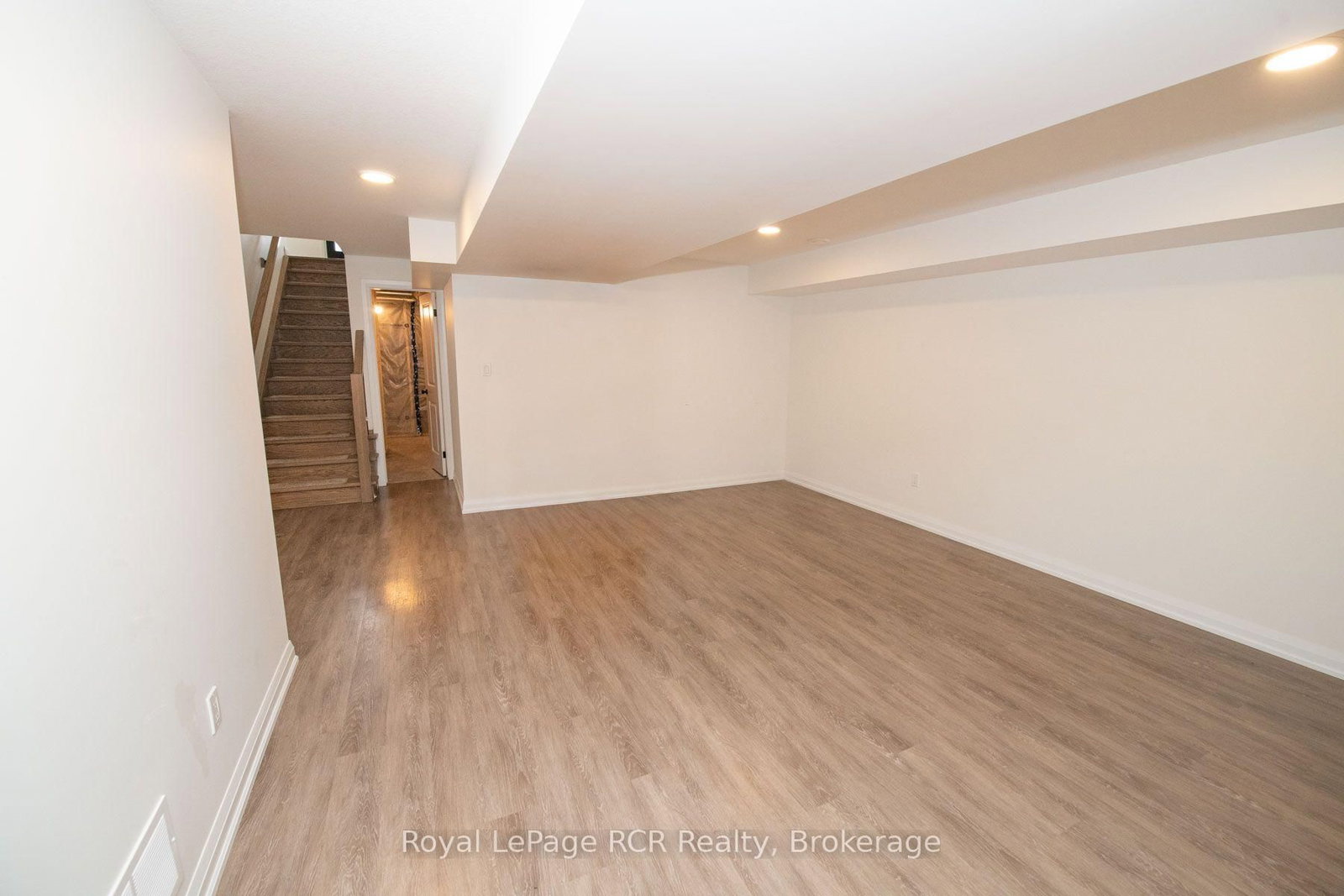 209 Church Street N • Wellington North, ON photo 37