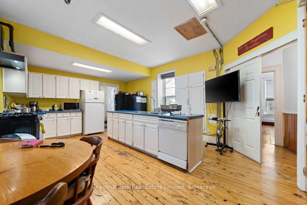 71 Queen Street • Prince Edward County, ON photo 17