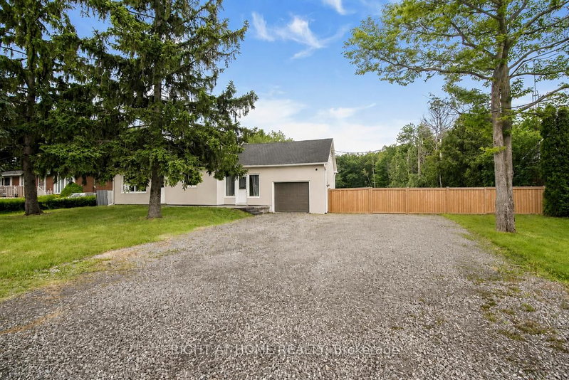 100 Green Mountain Rd E, Hamilton, Ontario