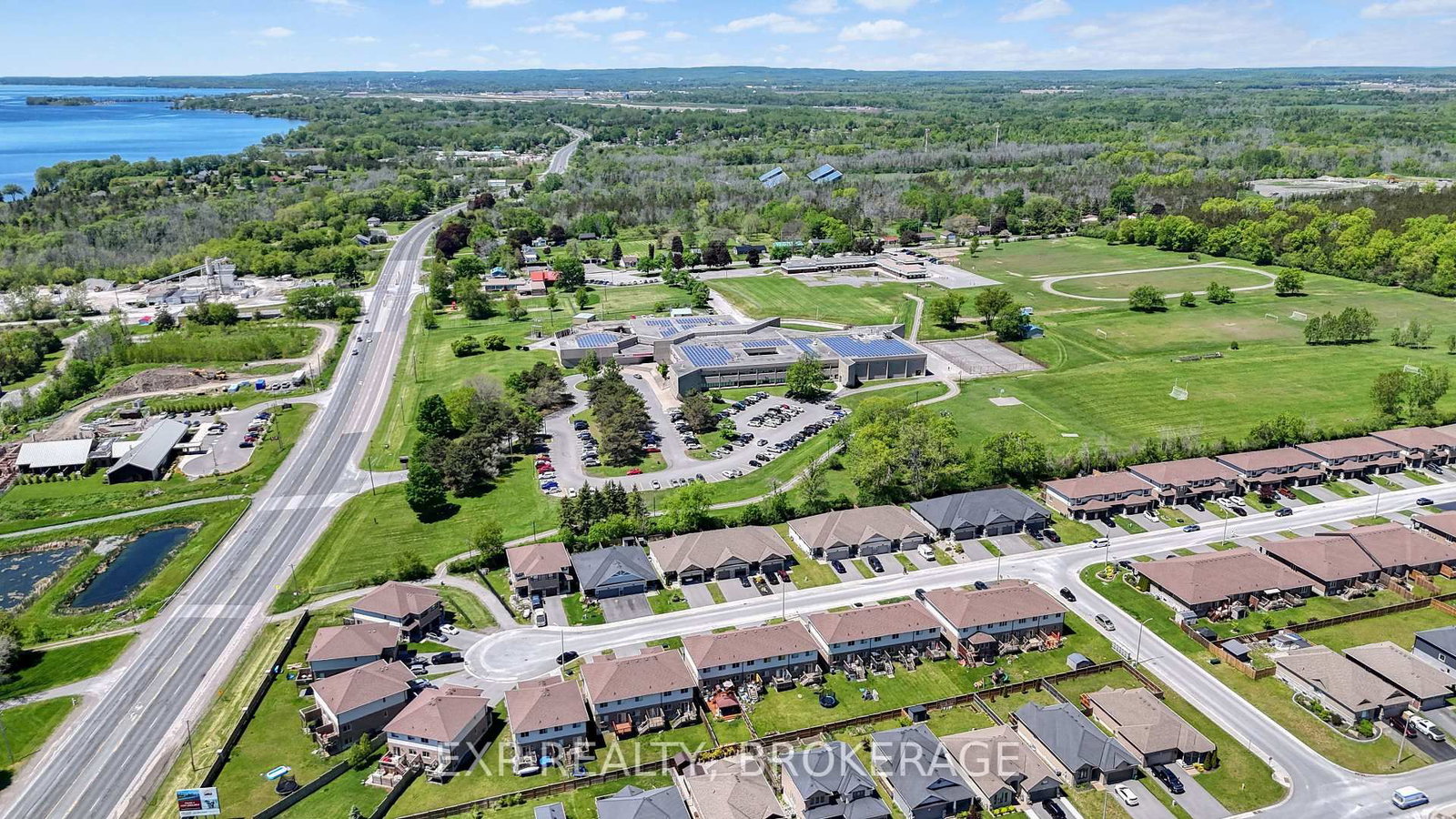20 LEDGEROCK Court • Quinte West, ON photo 42