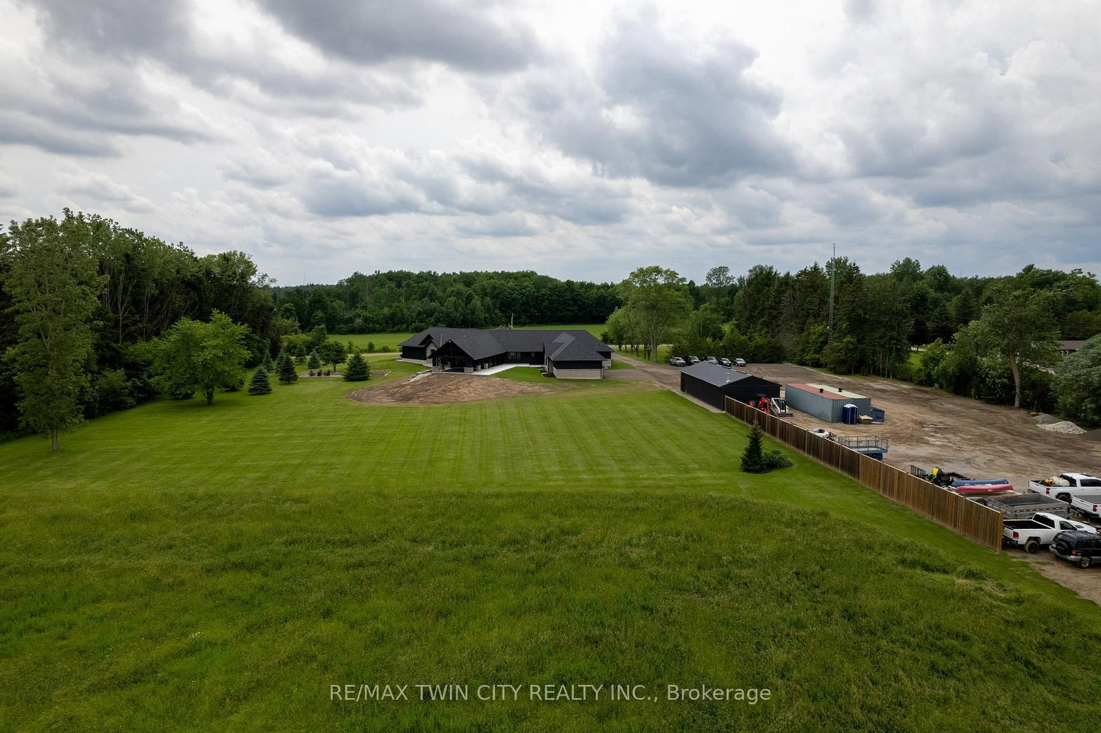 88 ETONIA Road • Brant, ON photo 10